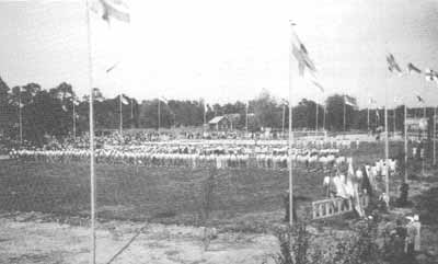 Gymnastikfesten i samband med invigningen av sportplanen1950.