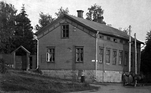 Synnerbergska gården vid  Topeliusesplanaden 29, korsningen med Grev Tottgatan