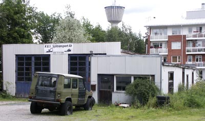 I början på 1970-talet byggdes butiken ut. Efter att servicestationen lades ner har bl.a. Nykarleby Bilservice, Nykarleby Fastighetsservice och för närvarande K & S Sjötransport Ab som sysslar med bland annat muddringsarbeten, verkat i lokalen.