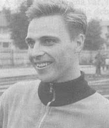 Arvo Salonen rankades under slutet av 50-talet som av de bättre juniorerna i längd i distriktet. I klubblaget var han ofta andra man vid sidan av Sigvald Blomqvist.