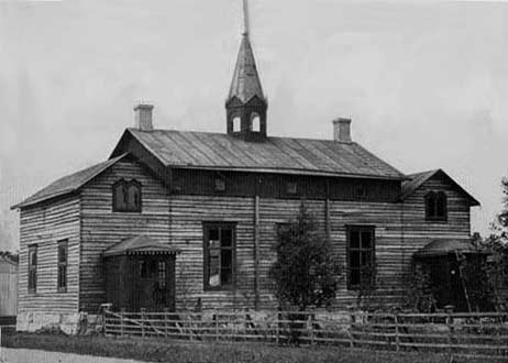Brandkårshuset Asgård på tomt nr 26 vid S. Torggatan, byggt 1893, sålt 1900 till postiljon H. Häggström och 1907 till Byggnadsandelslaget Mission.